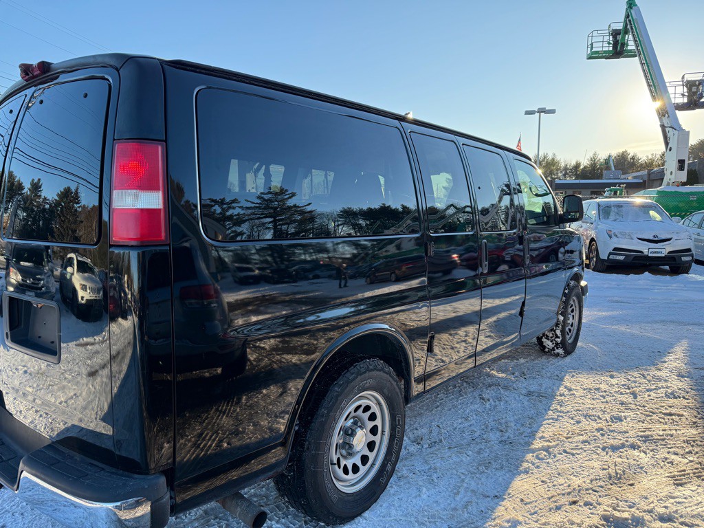 2013 Chevrolet Express Image 5
