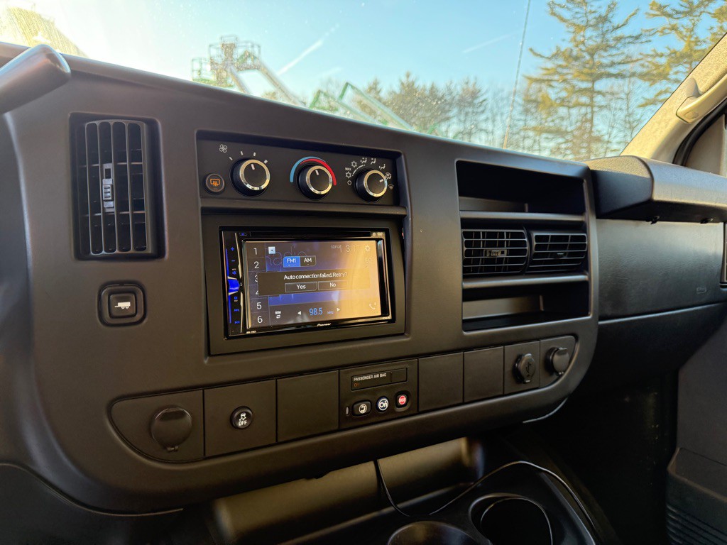 2013 Chevrolet Express Image 15