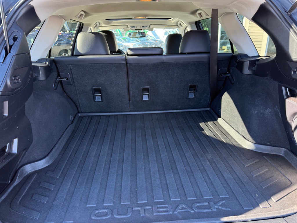 2016 Subaru Outback Image 10