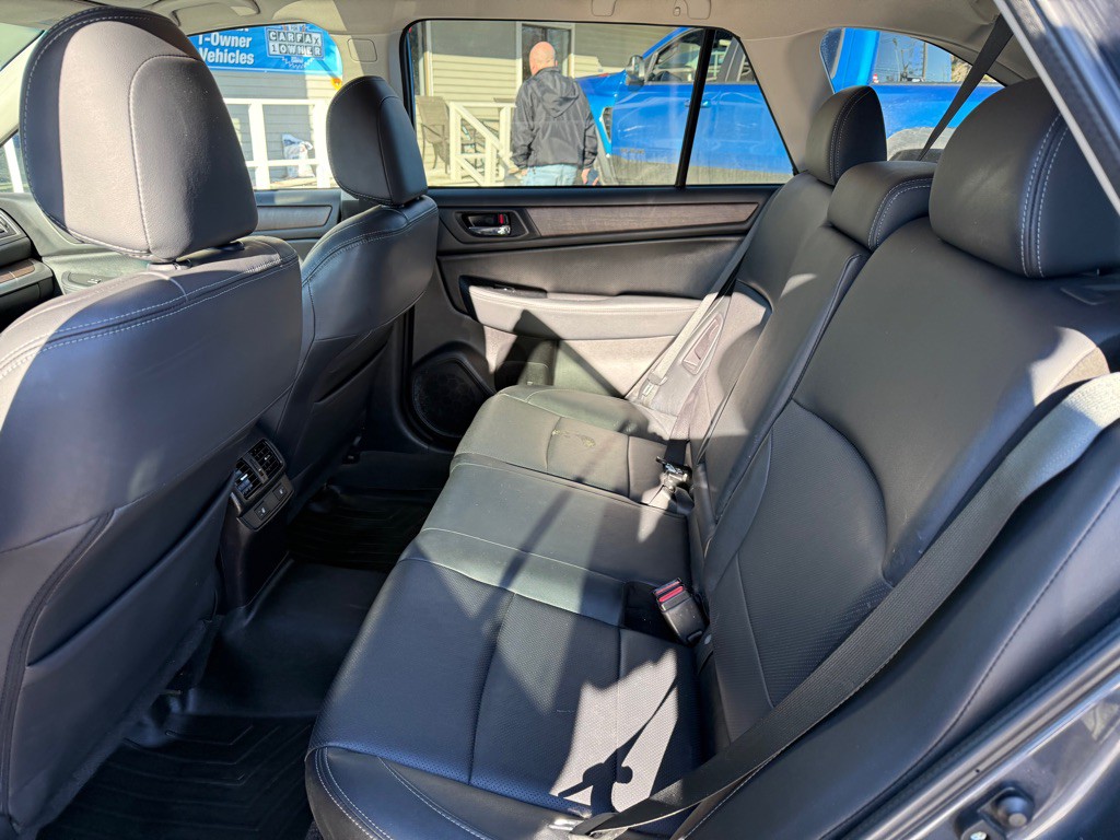 2016 Subaru Outback Image 11
