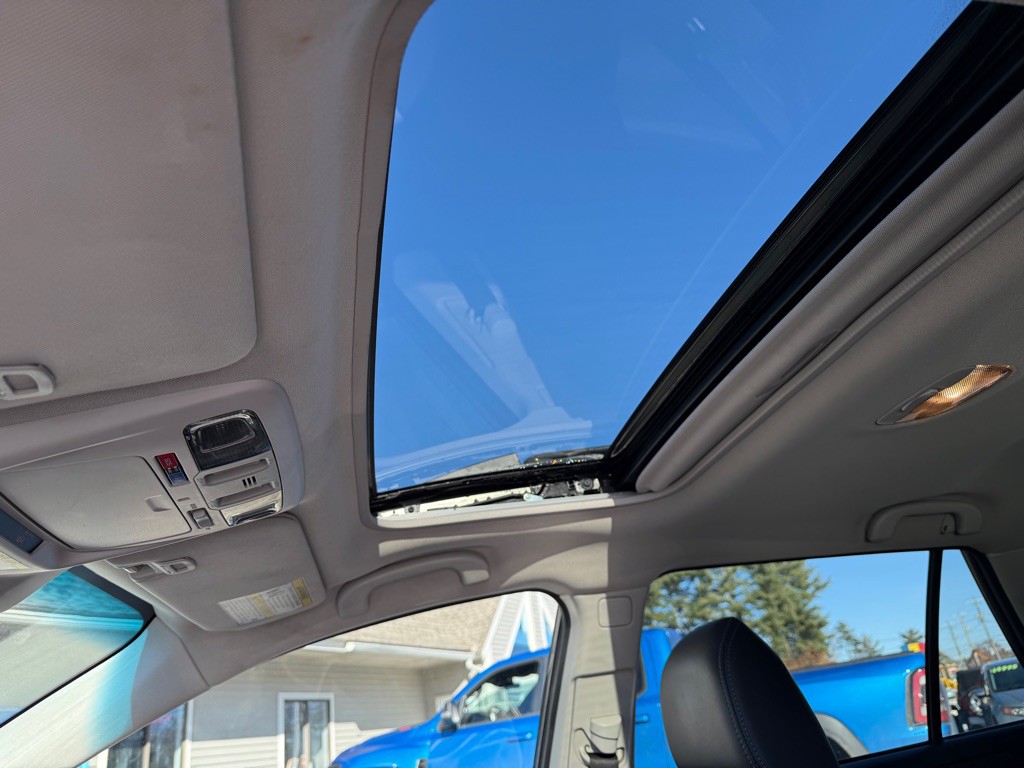 2016 Subaru Outback Image 17