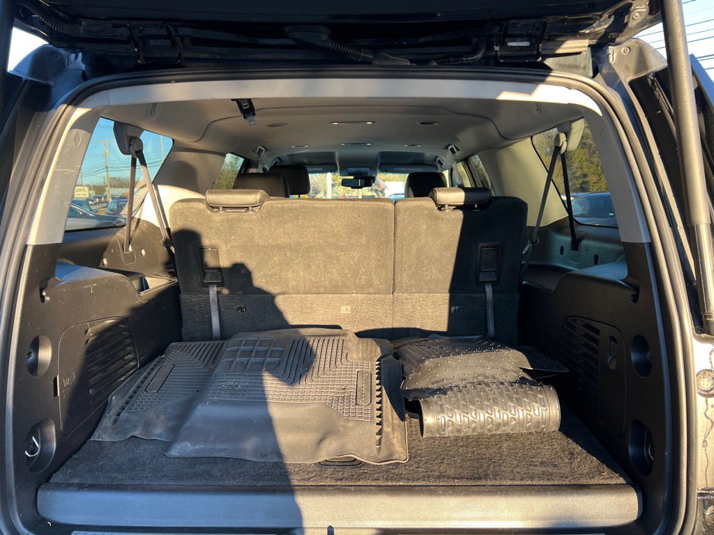 2019 Chevrolet Suburban Image 14
