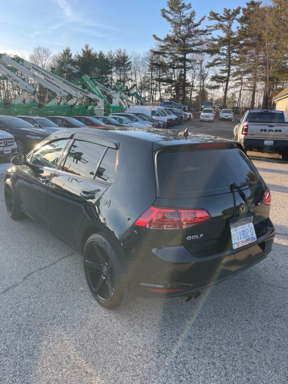 2016 Volkswagen Golf Image 3