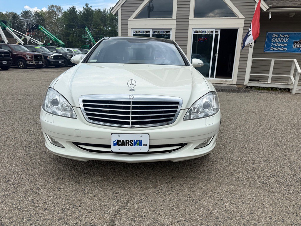2009 Mercedes-Benz S-Class Image 2