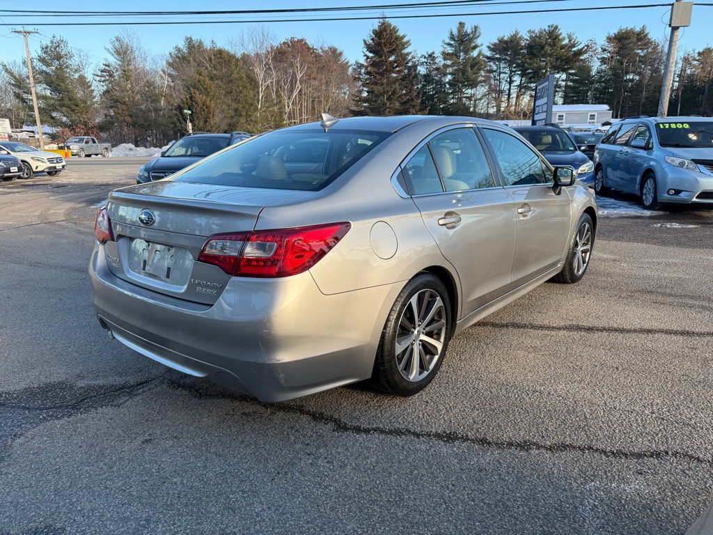 2016 Subaru Legacy Image 5