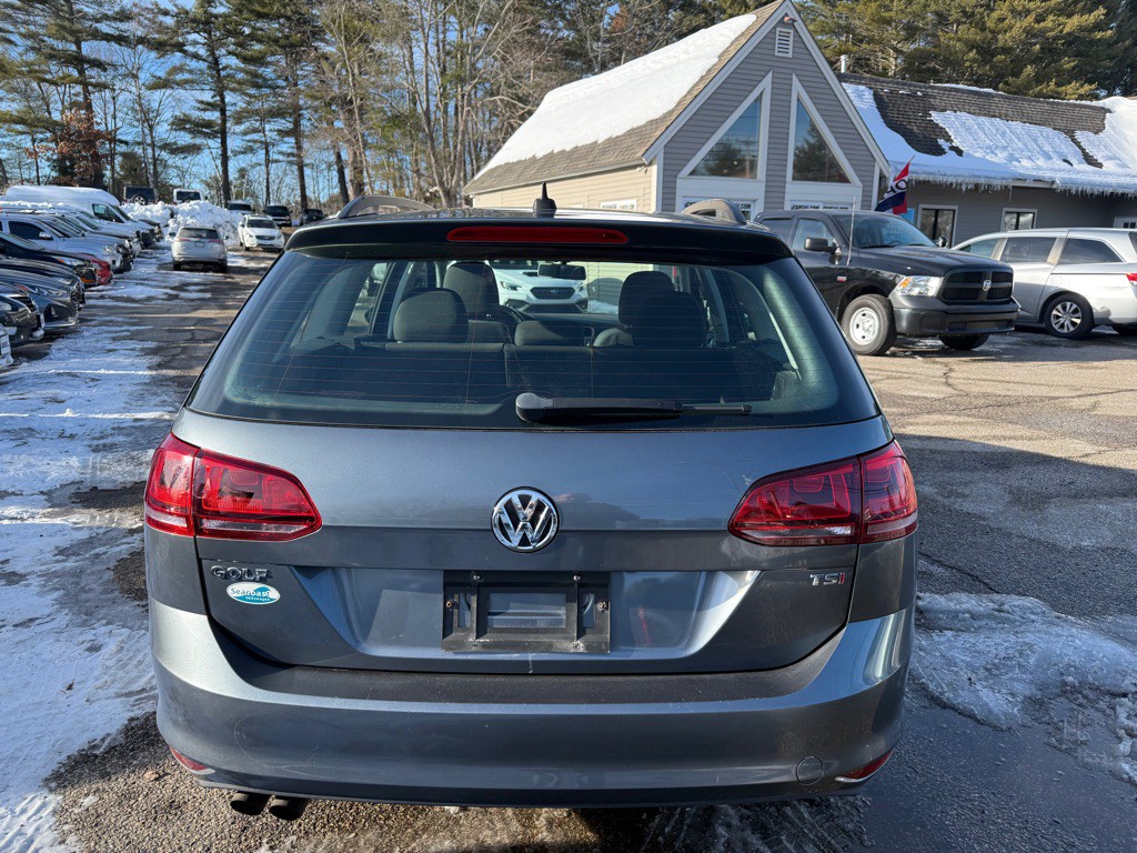 2017 Volkswagen Golf Image 6