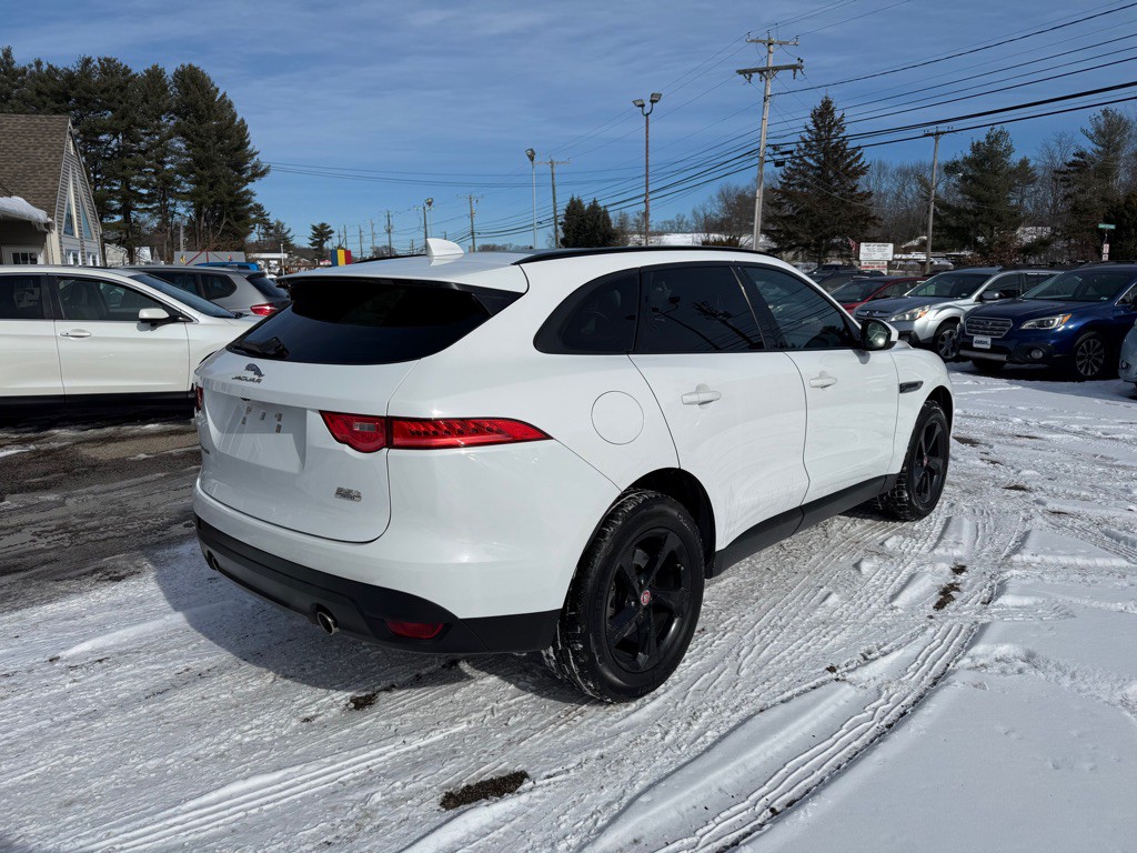 2017 Jaguar F-PACE Image 5