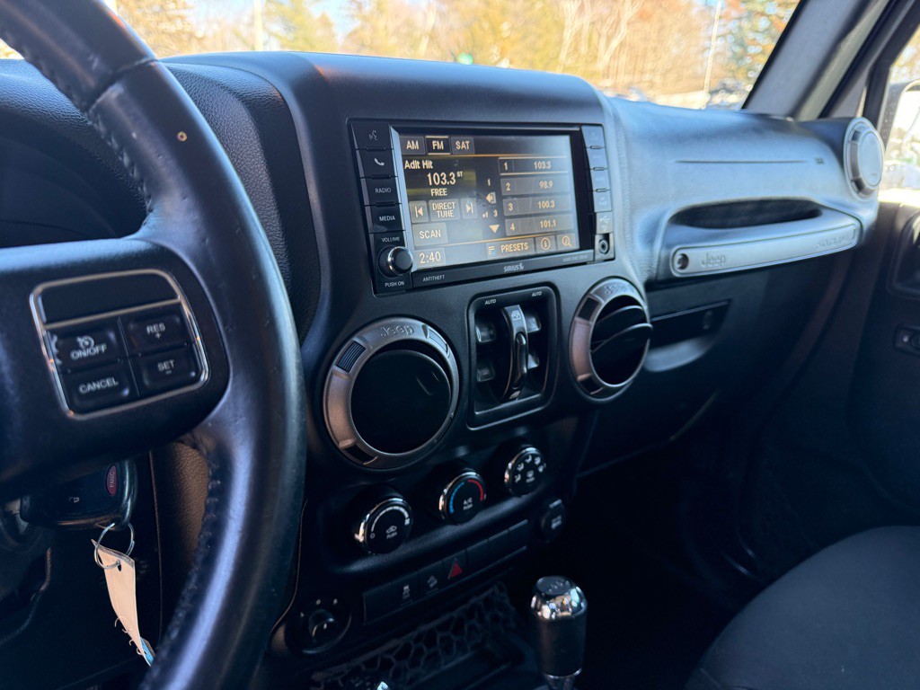 2016 Jeep Wrangler Unlimited Image 16