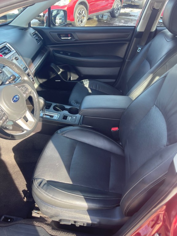 2016 Subaru Legacy Image 10