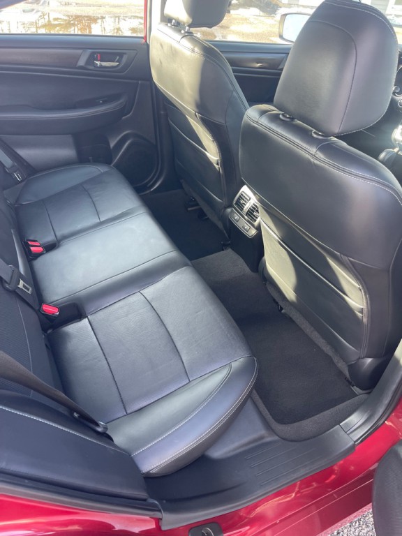 2016 Subaru Legacy Image 14