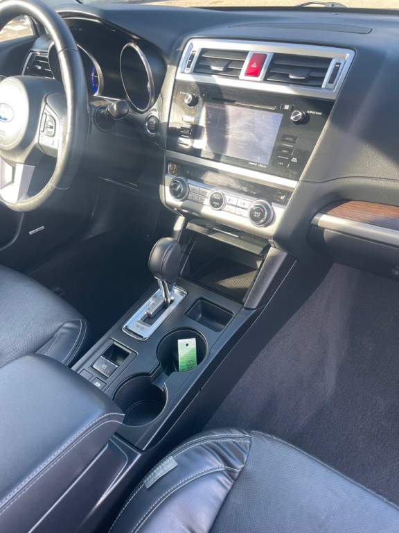 2016 Subaru Legacy Image 17