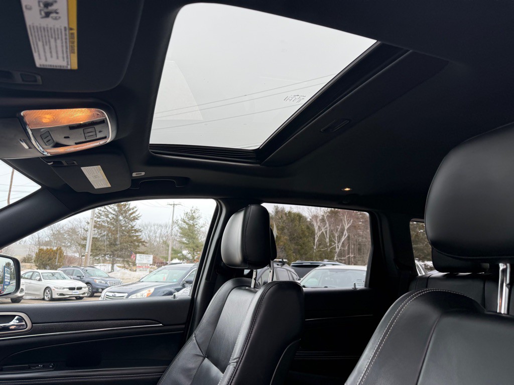 2017 Jeep Grand Cherokee Image 17