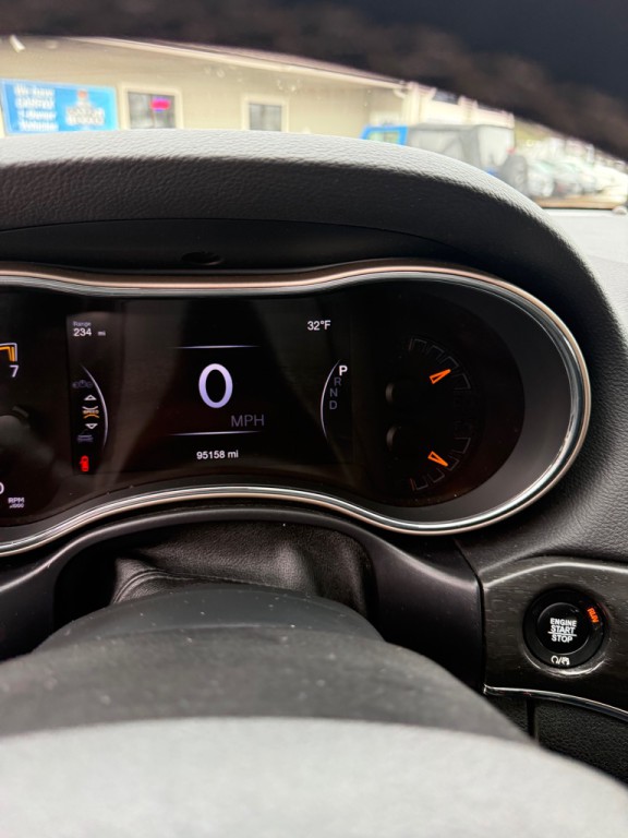 2017 Jeep Grand Cherokee Image 18