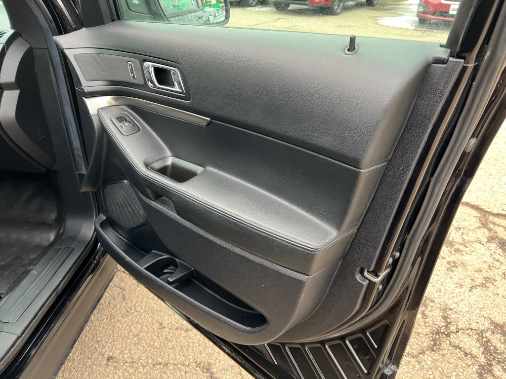 2018 Ford Explorer Image 16