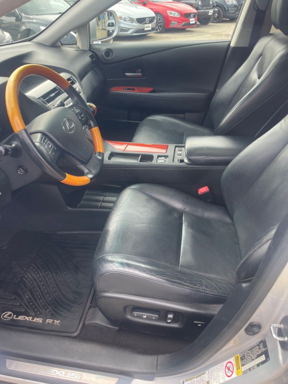 2010 Lexus RX Image 9