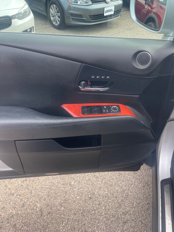 2010 Lexus RX Image 10