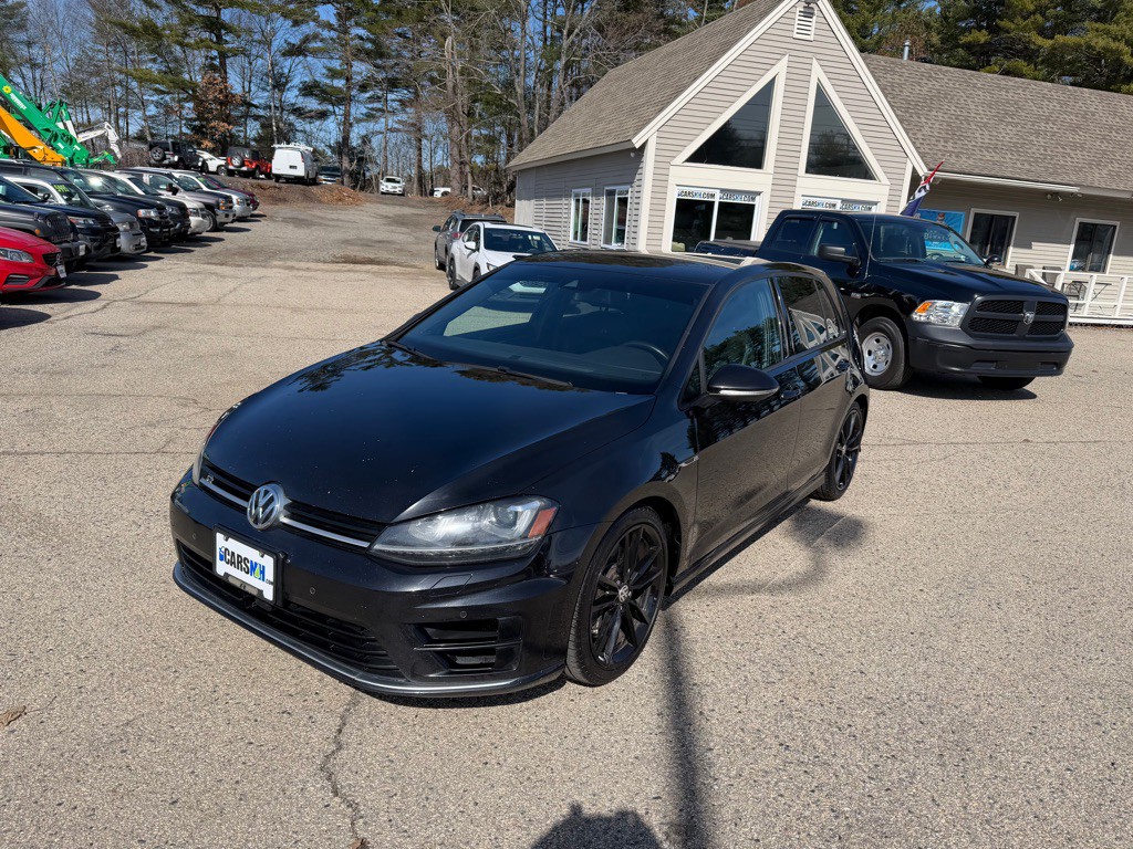 2016 Volkswagen Golf Image 1