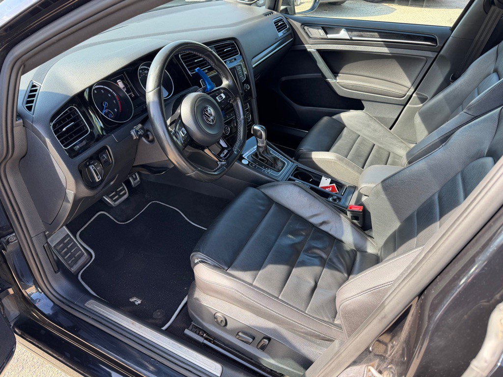 2016 Volkswagen Golf Image 9