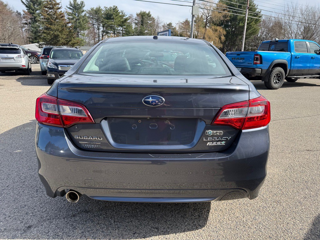 2015 Subaru Legacy Image 6