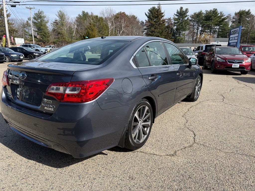2015 Subaru Legacy Image 19