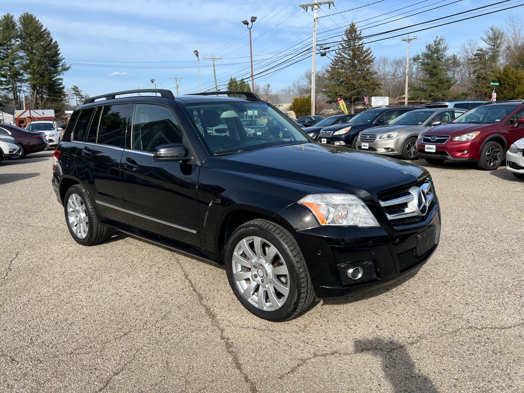 2011 Mercedes-Benz GLK-Class Image 3