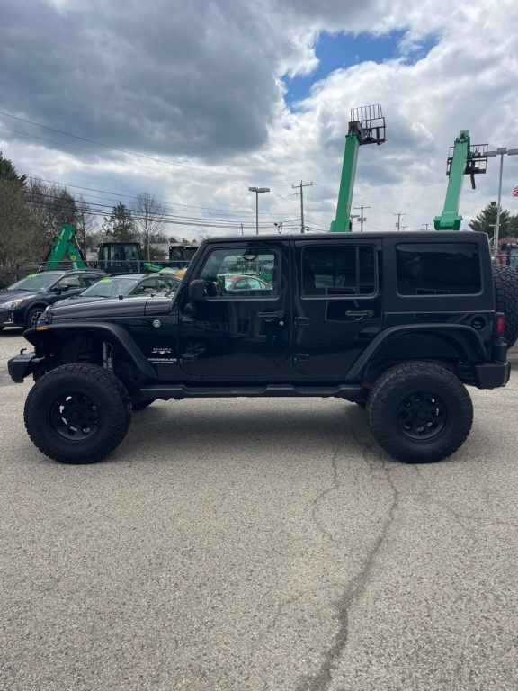 2016 Jeep Wrangler Unlimited Image 2