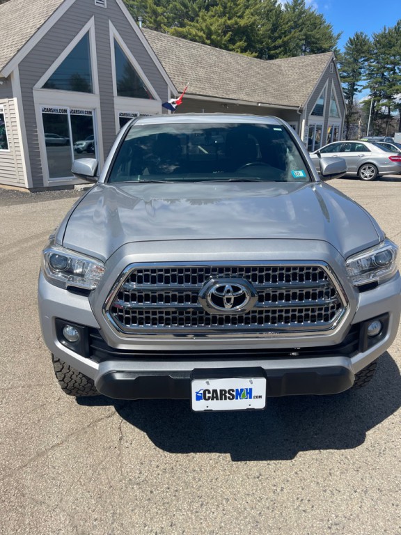 2016 Toyota Tacoma Image 8