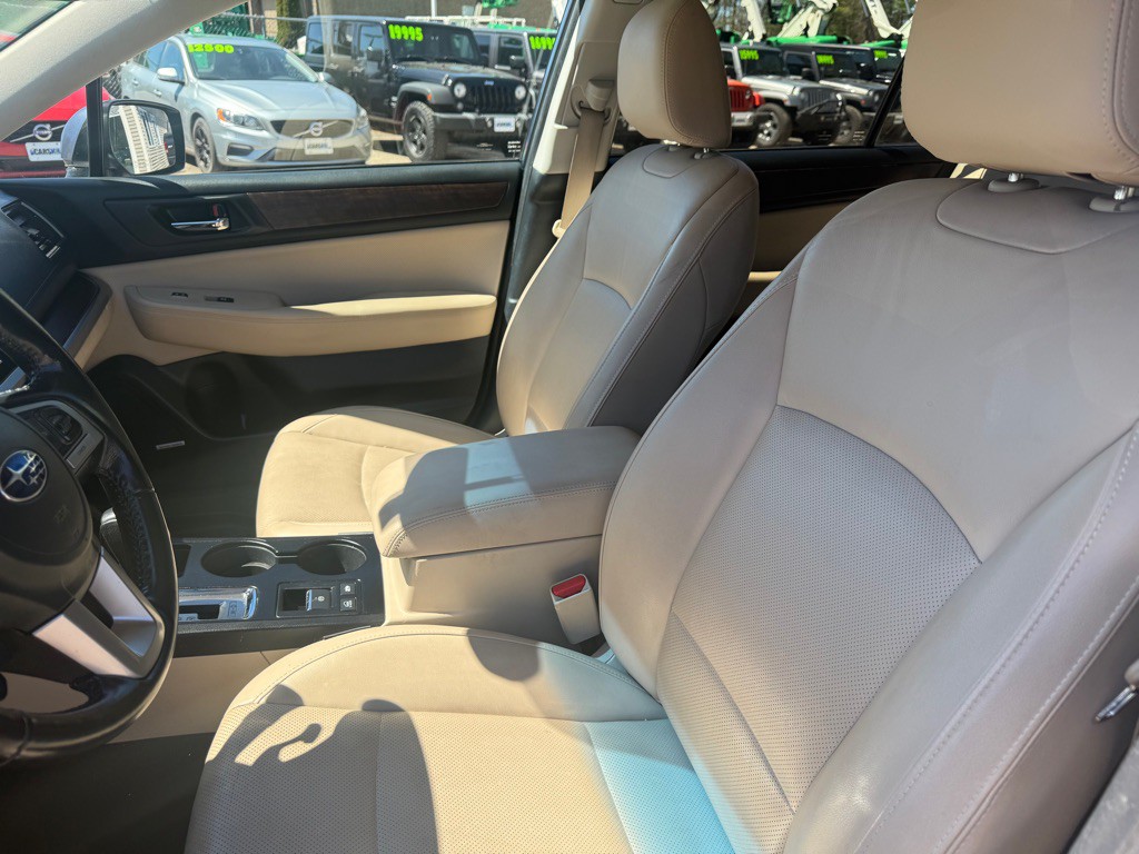 2016 Subaru Outback Image 16