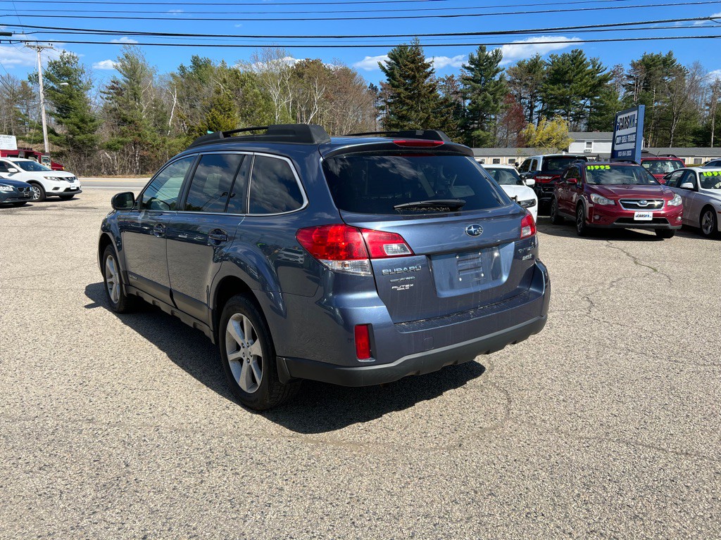 2013 Subaru Outback Image 8