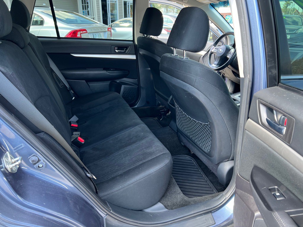 2013 Subaru Outback Image 15