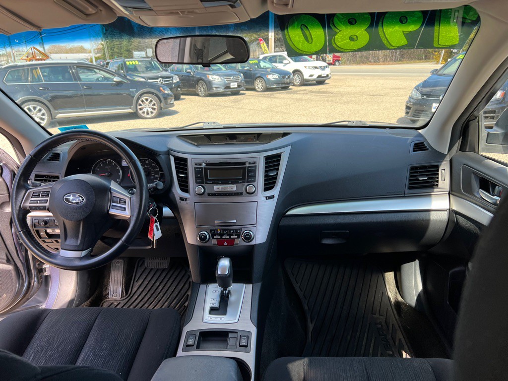 2013 Subaru Outback Image 19