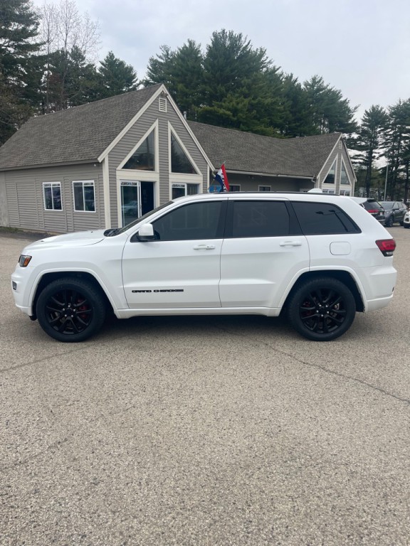 2020 Jeep Grand Cherokee Image 2