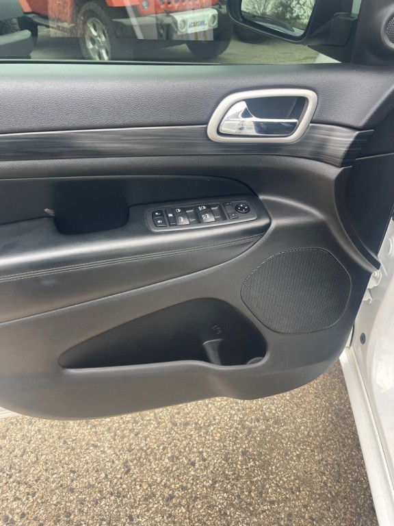 2020 Jeep Grand Cherokee Image 13