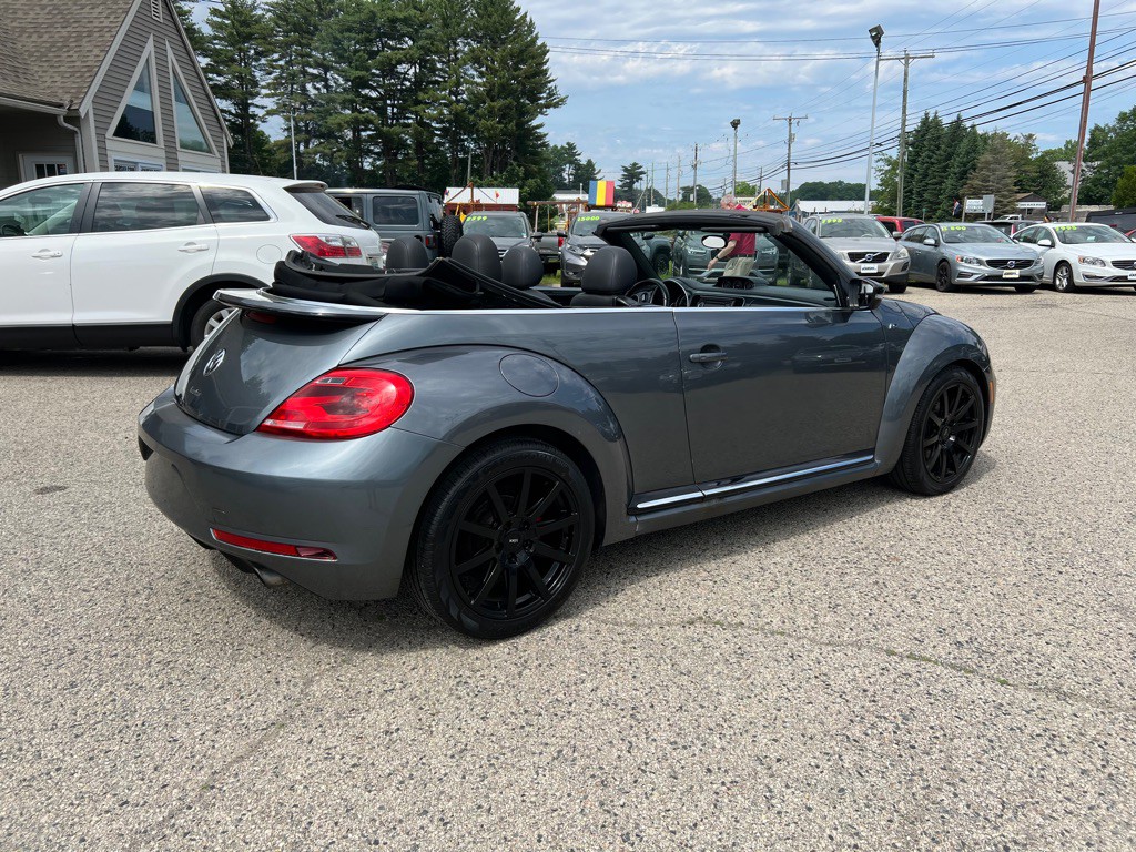 2014 Volkswagen Beetle Image 5