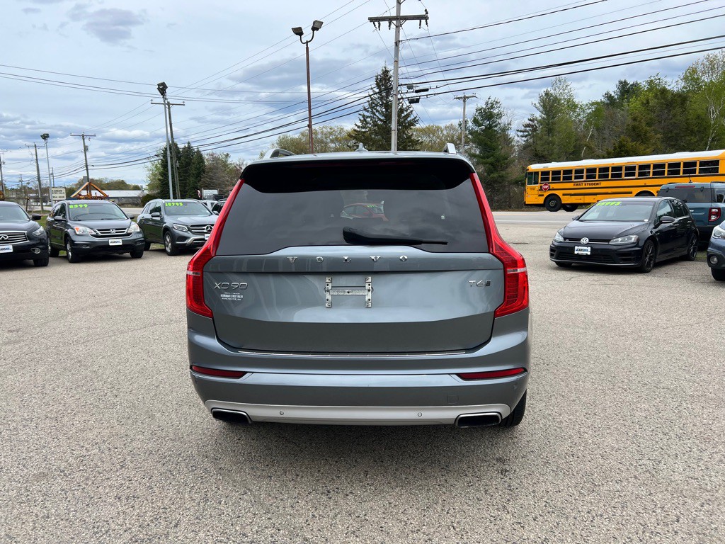 2017 Volvo XC90 Image 8