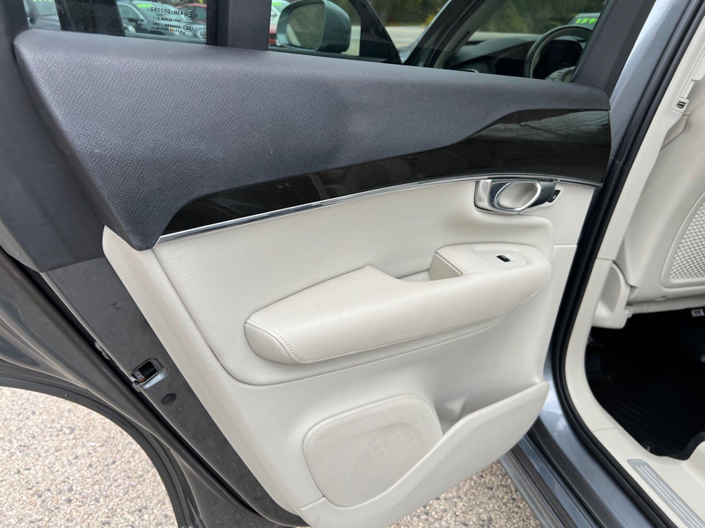 2017 Volvo XC90 Image 13