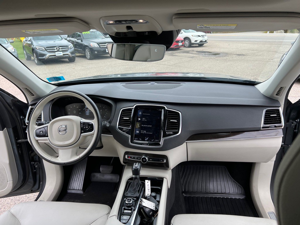 2017 Volvo XC90 Image 19