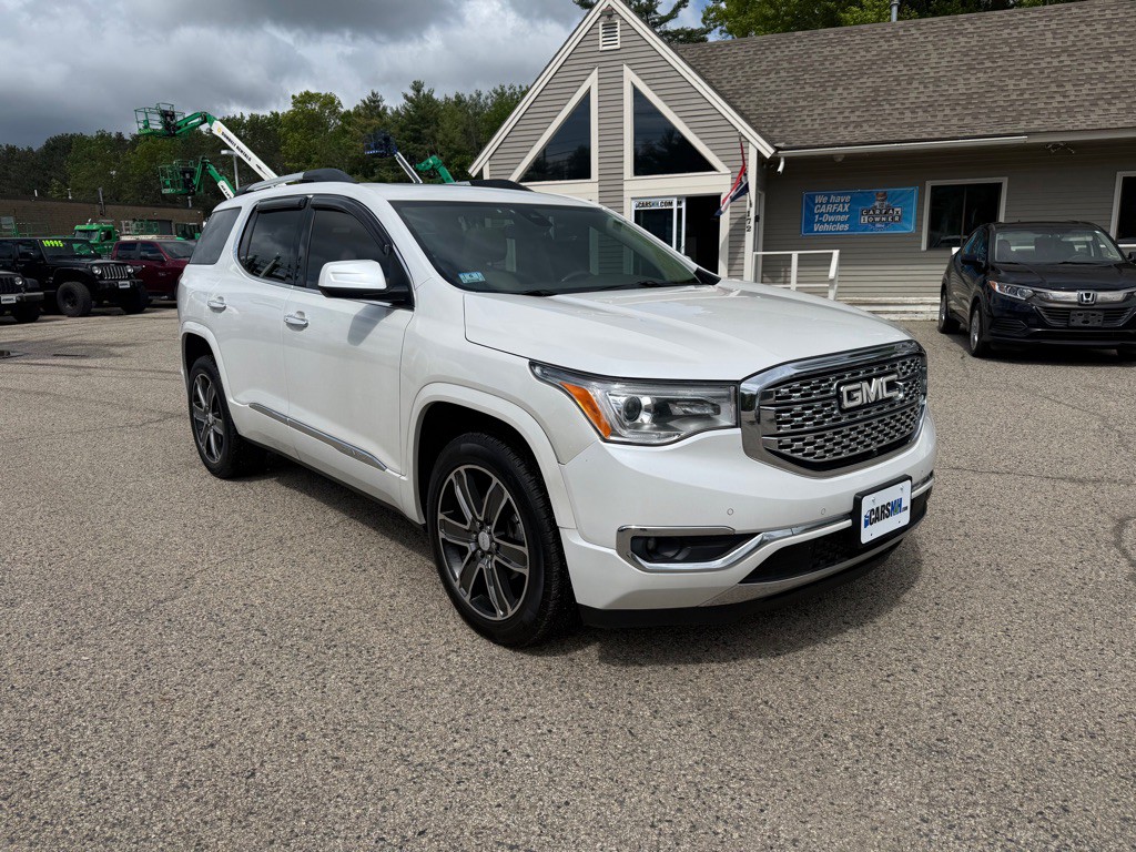 2017 GMC Acadia Image 3