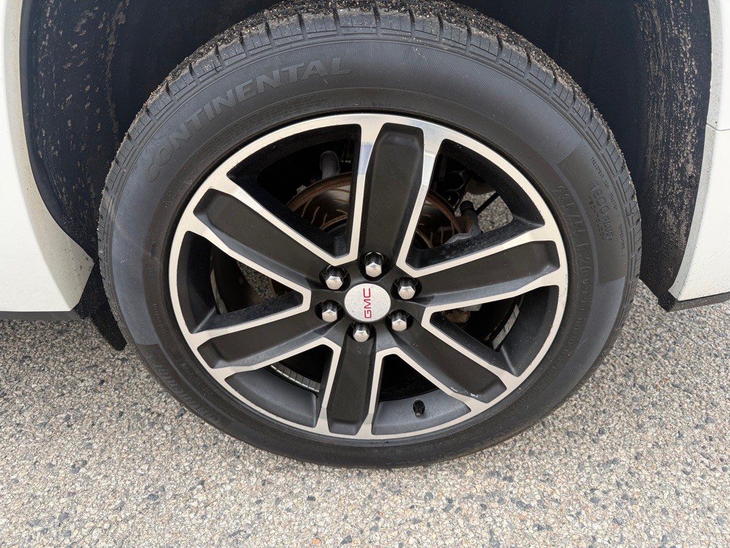 2017 GMC Acadia Image 9