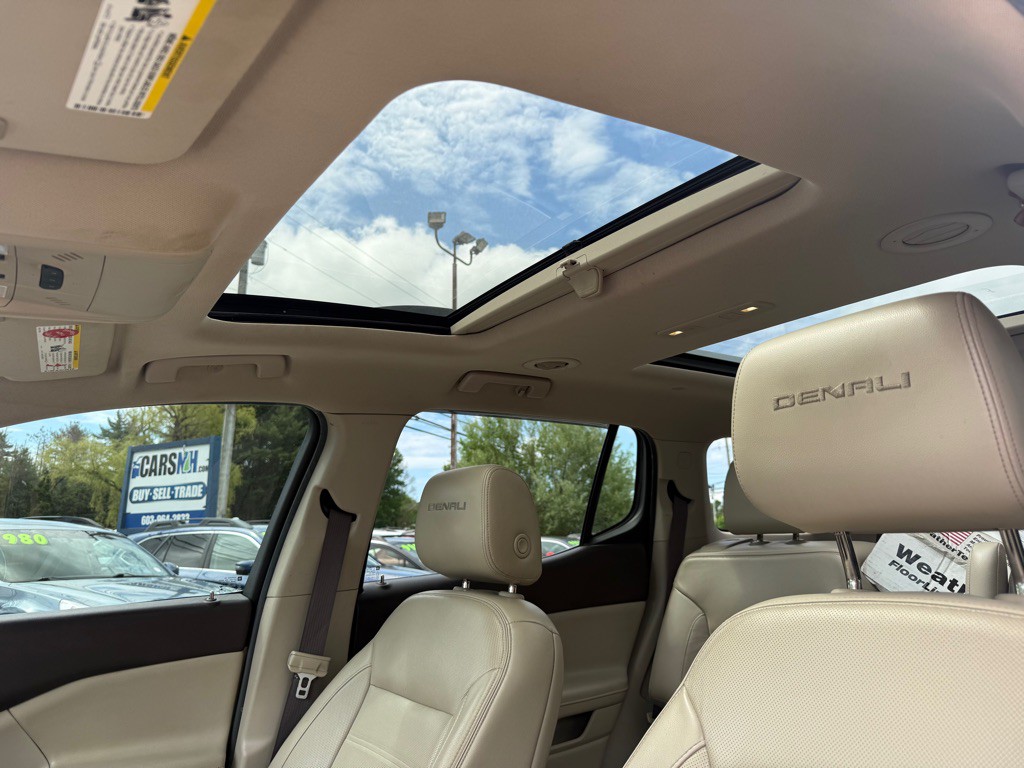 2017 GMC Acadia Image 15