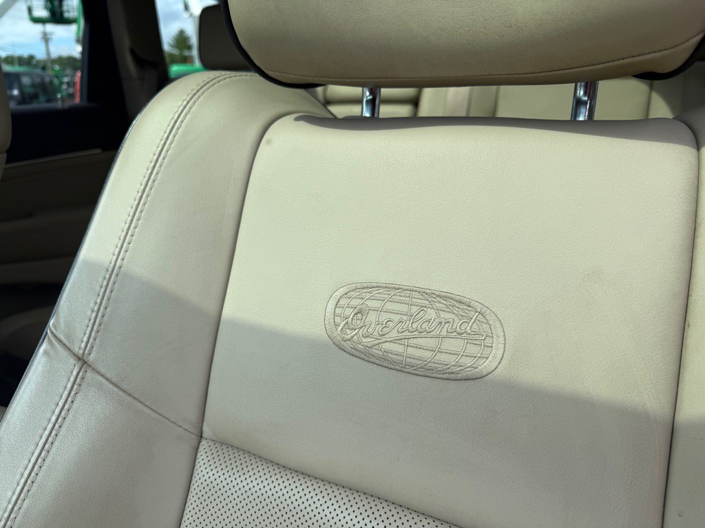 2014 Jeep Grand Cherokee Image 17