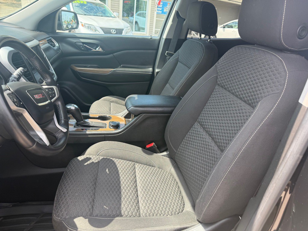 2017 GMC Acadia Image 16