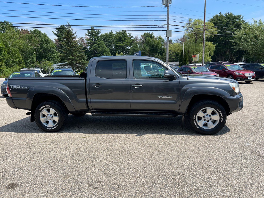 2015 Toyota Tacoma Image 4
