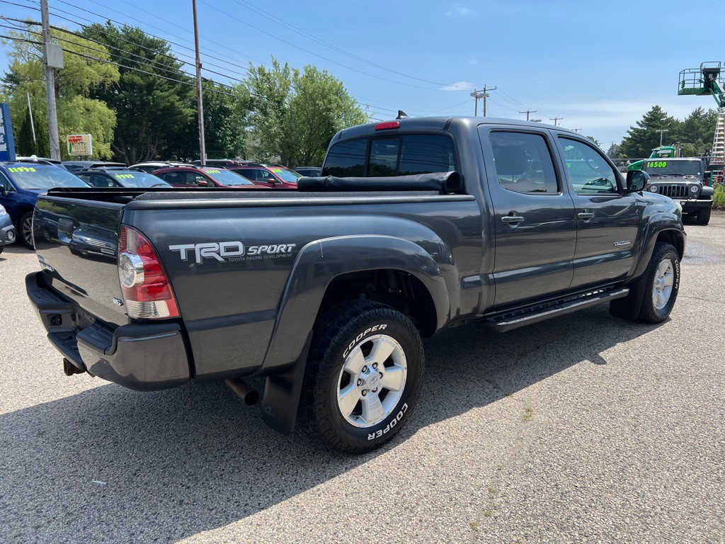 2015 Toyota Tacoma Image 5
