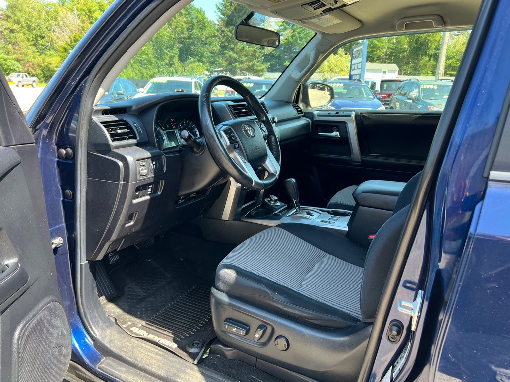 2014 Toyota 4Runner Image 30