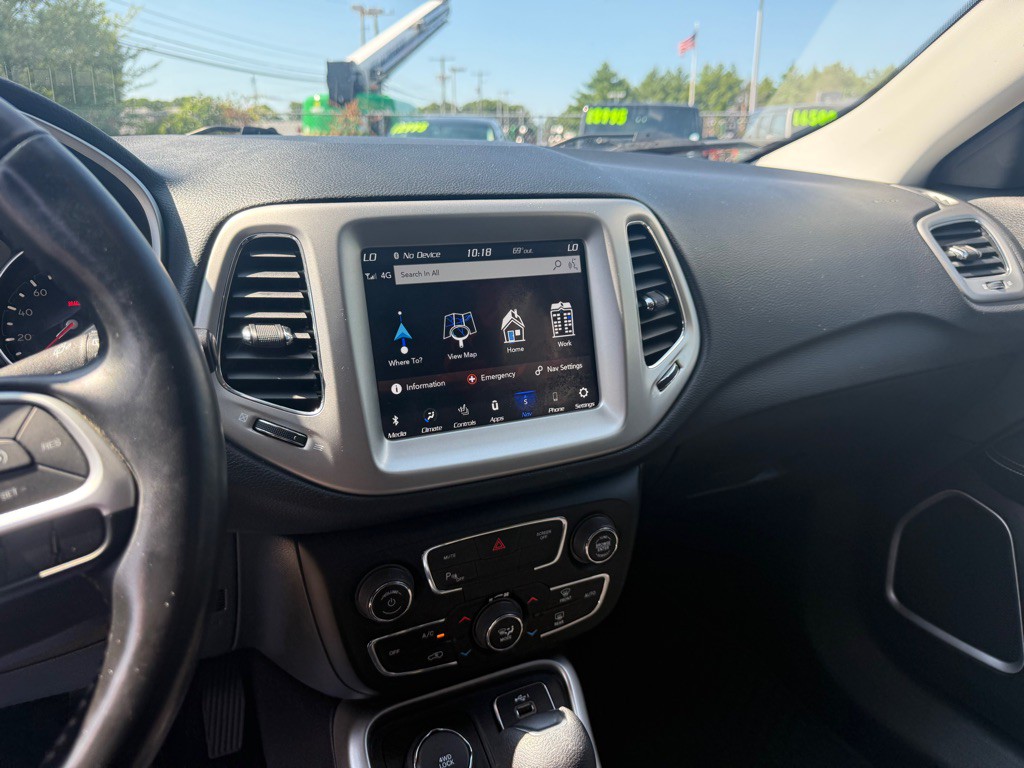 2020 Jeep Compass Image 15