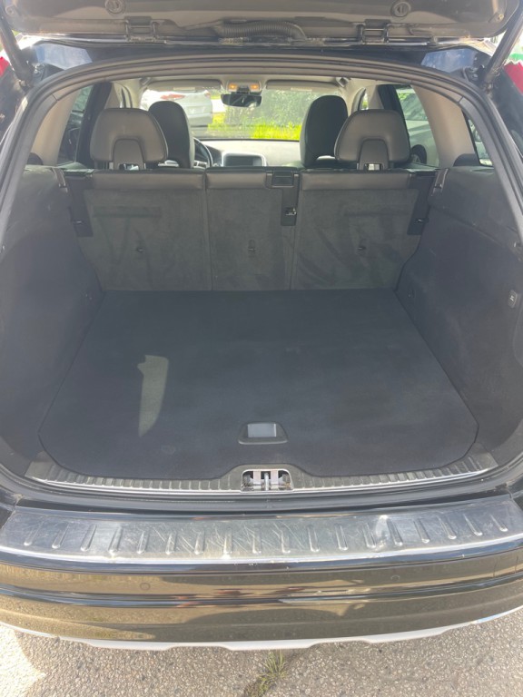 2017 Volvo XC60 Image 15