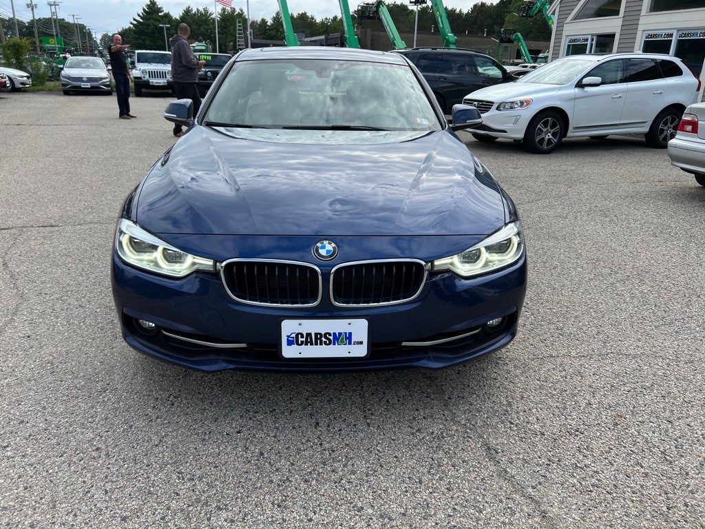 2018 BMW 3 Series Image 2