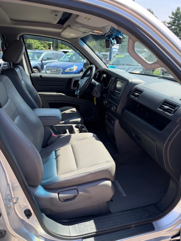 2012 Honda Ridgeline Image 11