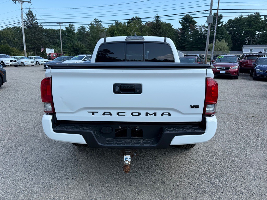 2016 Toyota Tacoma Image 6